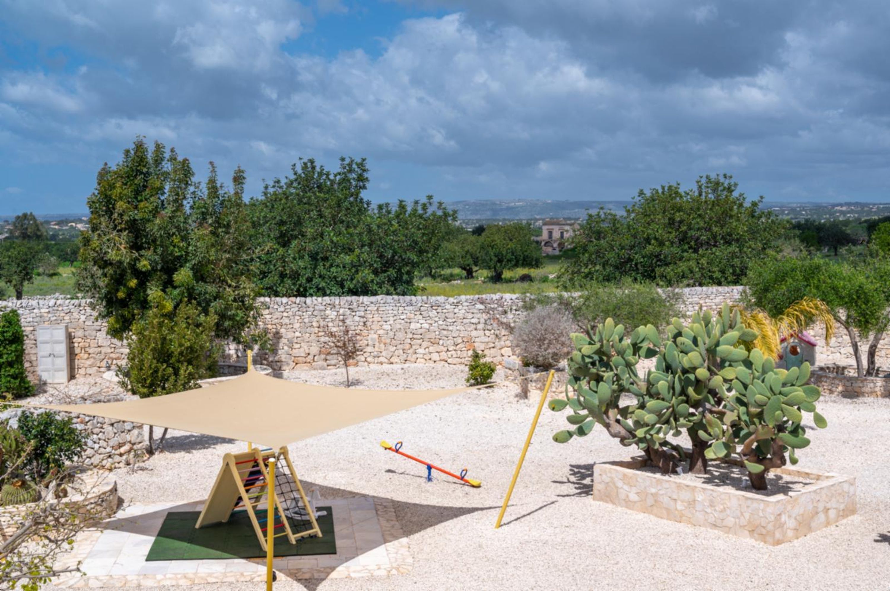 Apartemen, Boleh Merokok | 5 kamar tidur