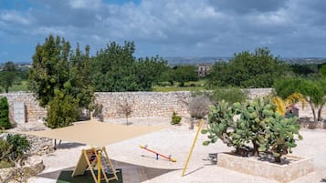 Apartemen, Boleh Merokok | 5 kamar tidur