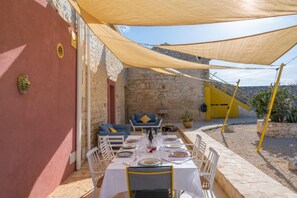 Apartment, Smoking | 5 bedrooms - Casa Farlisa Ancient Baglio With Pool and Jacuzzi (Scicli)