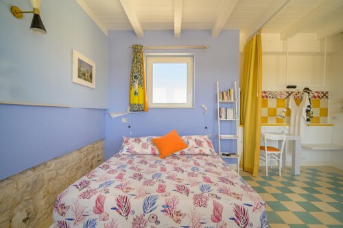 Casa Farlisa Ancient Baglio With Pool and Jacuzzi