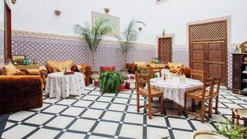 公寓, 吸煙房 | 4 間臥室