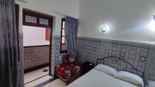 Appartement, fumeurs | 4 chambres