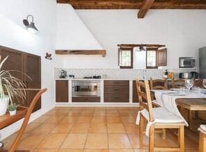 4 bedrooms