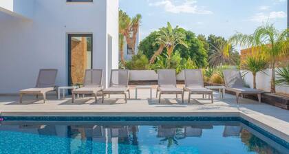 Villa Sa Marinada Modern Villa With Pool for 8 People