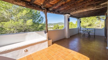 Villa, Smoking | 6 bedrooms