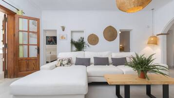 Villa, Smoking | 6 bedrooms