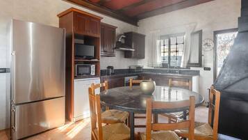 Villa, Smoking | 4 bedrooms