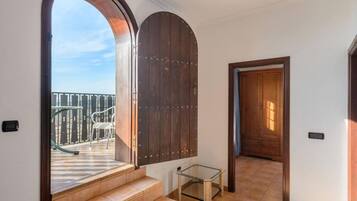 Villa, Smoking | 4 bedrooms