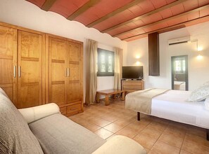 Villa, fumadores | 4 dormitorios