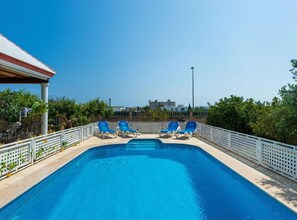 Villa, fumeur | 4 chambres