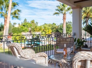 Villa, fumadores | 5 dormitorios