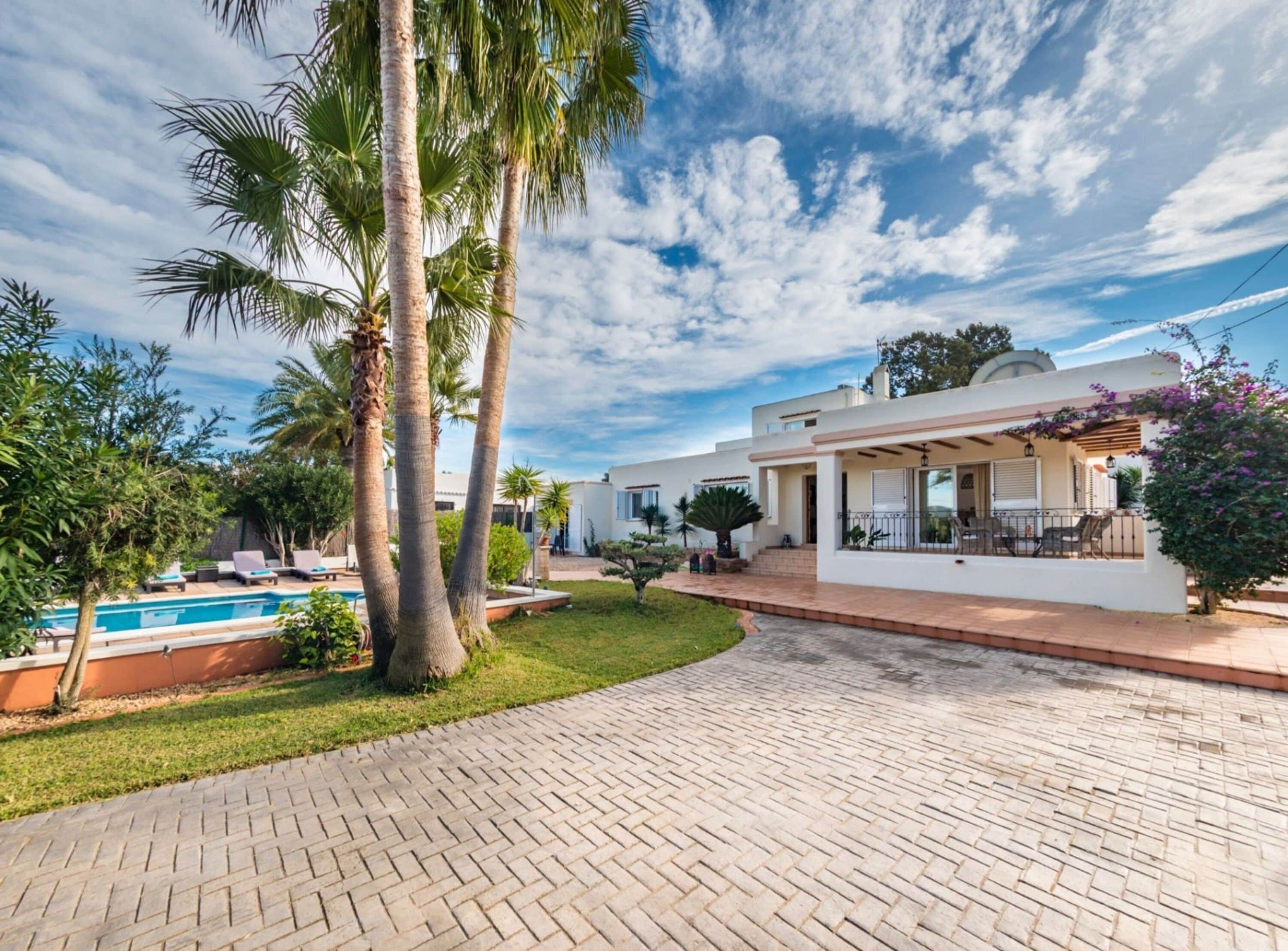 Villa, Smoking | 5 bedrooms