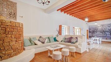 Villa, Smoking | 10 bedrooms