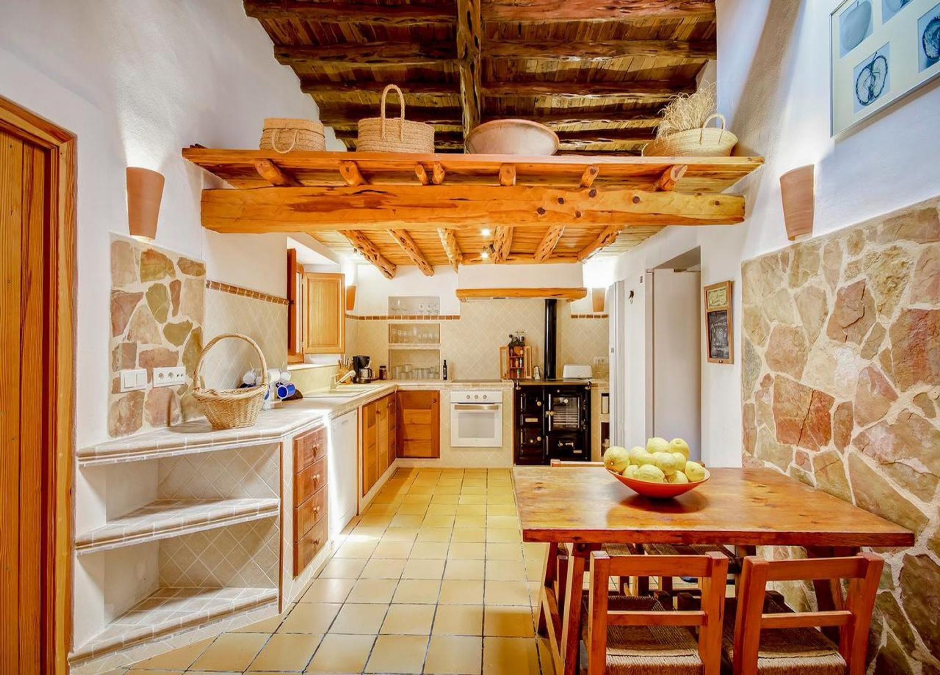 Villa, fumadores | 10 dormitorios