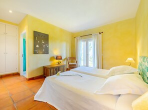 Villa, fumadores | 4 dormitorios