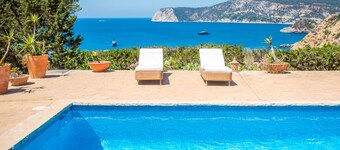 Exclusiva Villa Vista mar 100 mt de Blue Marlin