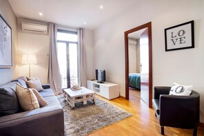 Apartment | 2 bedrooms - Viladomat Eixample Apartment (Barcelona)