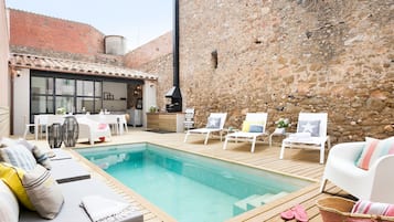 House | 5 bilik tidur