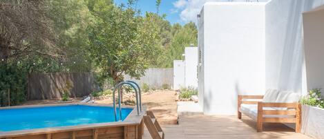 House, Accessible, Smoking