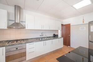 4 bedrooms