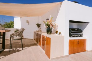 4 bedrooms