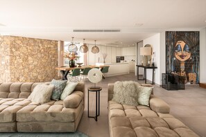 4 bedrooms