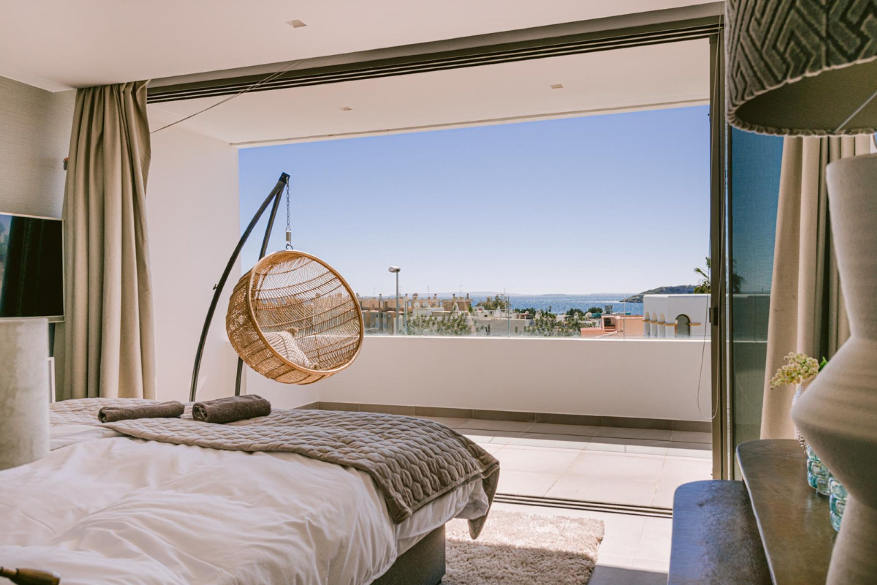 Nhà | 4 phòng ngủ 