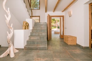 4 bedrooms - Villa KM4 in Ibiza With 8 Bedrooms and 7 5 Bathrooms (Sant Josep de sa Talaia)
