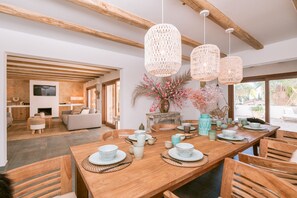 4 bedrooms - Villa KM4 in Ibiza With 8 Bedrooms and 7 5 Bathrooms (Sant Josep de sa Talaia)