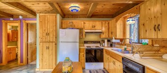 Secluded Cabin & Bunkhouse Pagosa Springs -4 bedrooms, near it all on 12 acres