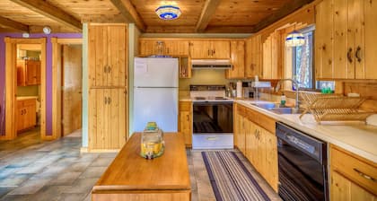 Secluded Cabin & Bunkhouse Pagosa Springs -4 bedrooms, near it all on 12 acres