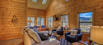 Secluded Cabin & Bunkhouse Pagosa Springs -4 bedrooms, near it all on 12 acres