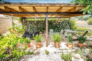 House | 1 bedroom