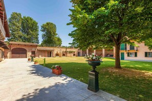 Villa | 5 bedrooms - Villa Fogliacchi in Fogliacchi (La Morra)