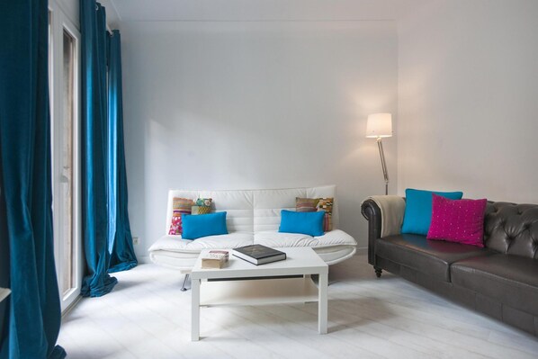 Apartamento | 4 dormitorios y Internet