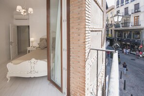 Apartamento | 4 dormitorios y Internet