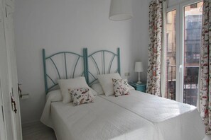 4 عدّة غرف نوم وخدمة الإنترنت