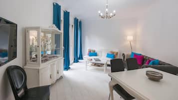 Apartment | 4 bedrooms, Internet