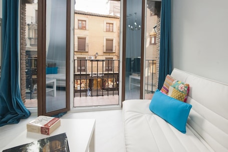 Apartment | 4 bedrooms, Internet