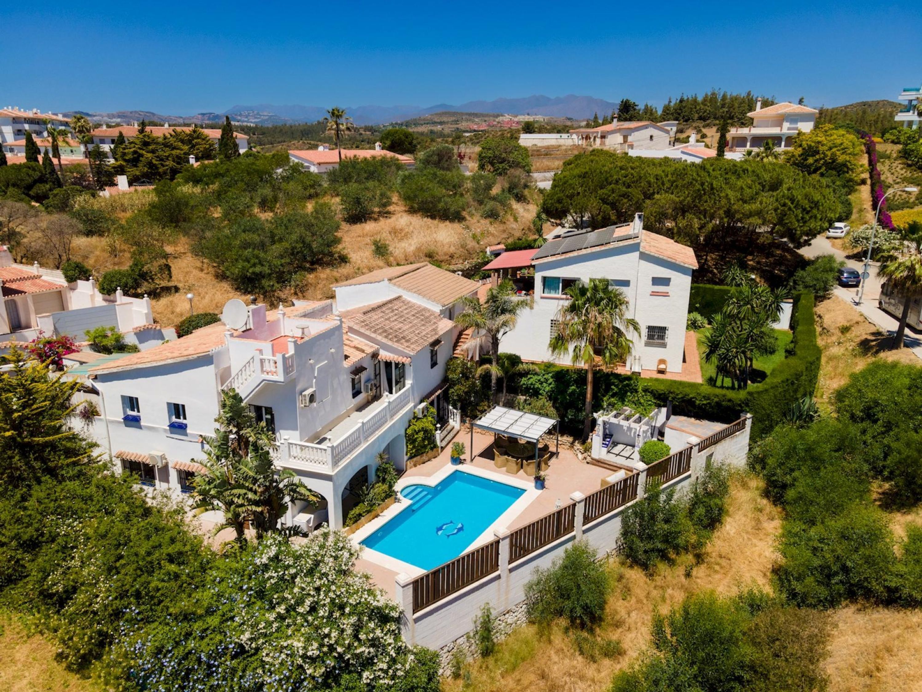 House | 6 bedrooms