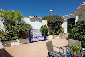 Villa | 6 bedrooms, Internet