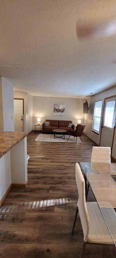 2 Bedroom Apartment Next To Rivian