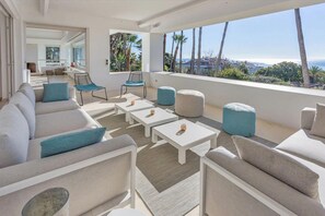 Villa | 6 bedrooms - Magnificent Recently Built Villa Pax 12 sea View Golden Mile Marbella (Marbella)