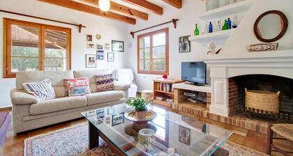 Vall de March Finca Farmhouses by Vida Villas