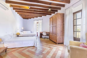 4 bedrooms