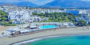 6 bedrooms - Amazing Beachfront Villa Heated Pool Marbella (Marbella)