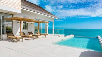 Villa, Accessible | 5 bedrooms, Internet