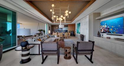 Four Bedroom Empire Estate - East Cape