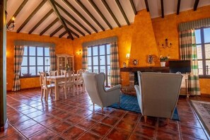 아파트, 장애인 지원, 흡연 | 2 개의 침실