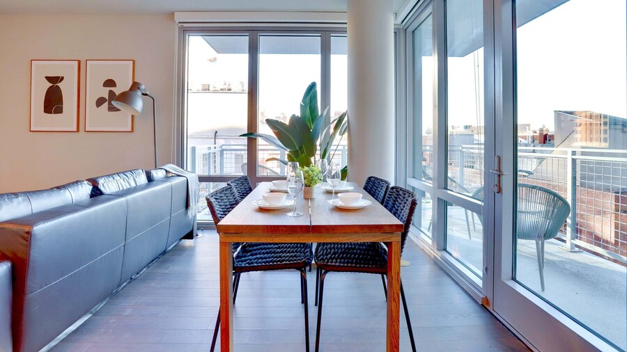 Prime Metro Proximity Condo at Clarendon